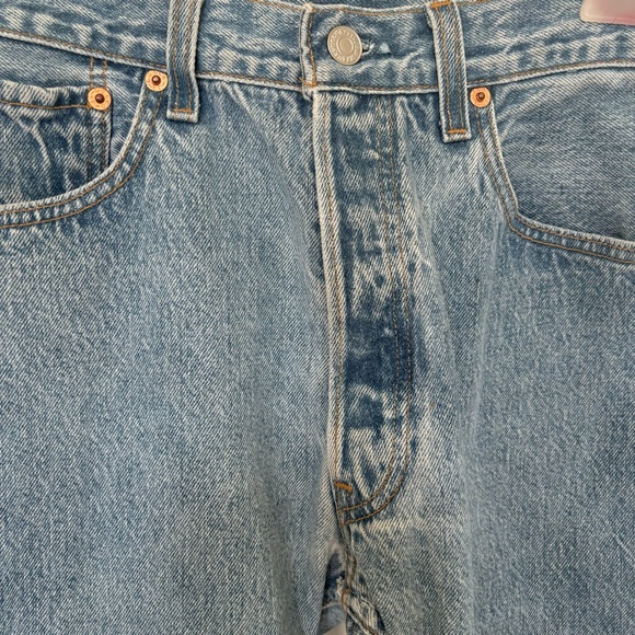 Vintage Levi’s High-Waisted Button Up Jeans Size 28 - Picture 2 of 7